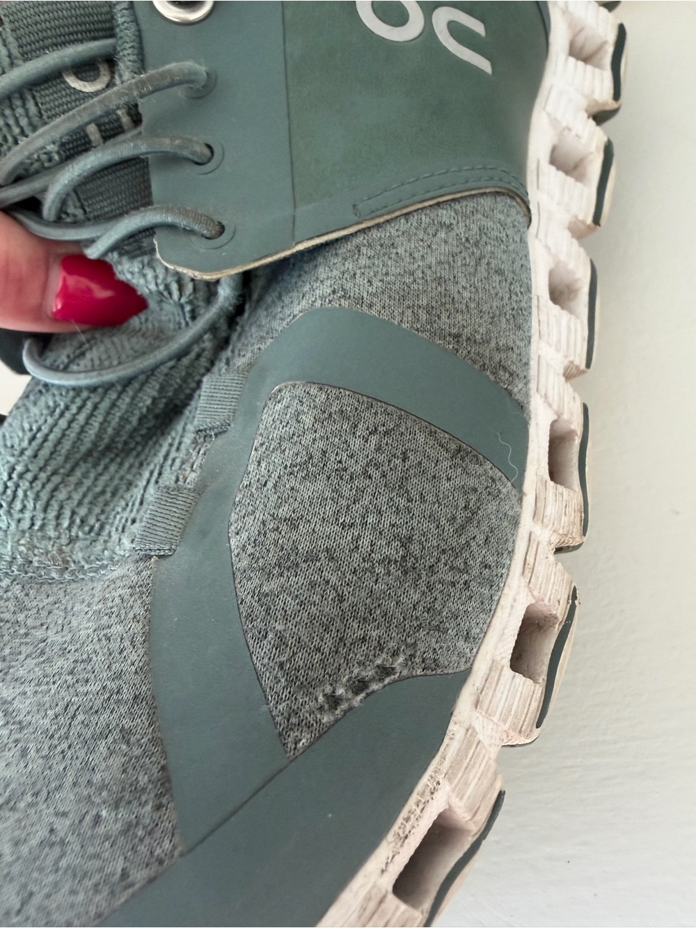 On Running running Shoes in Teal Green - Picture 5 of 5